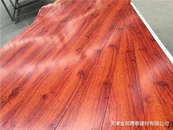 木紋轉(zhuǎn)印鋁單板